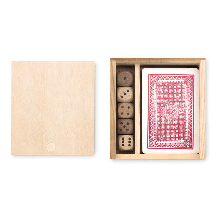 Spelletjes in houten doos